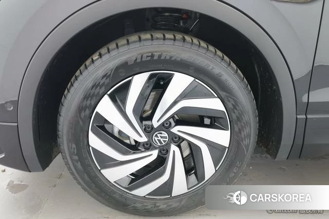 Volkswagen Tiguan L id 4307136 из Китая 11