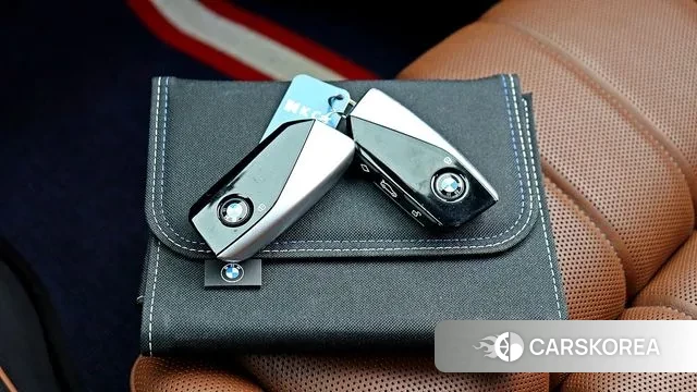 BMW 7 Series (G70) id 3739903 из Кореи 11