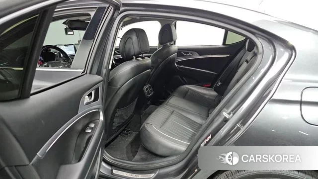 Genesis G70 id 3547780 из Кореи 11