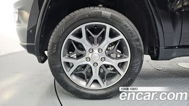 Jeep Grand Cherokee id 2951750 из Кореи 11