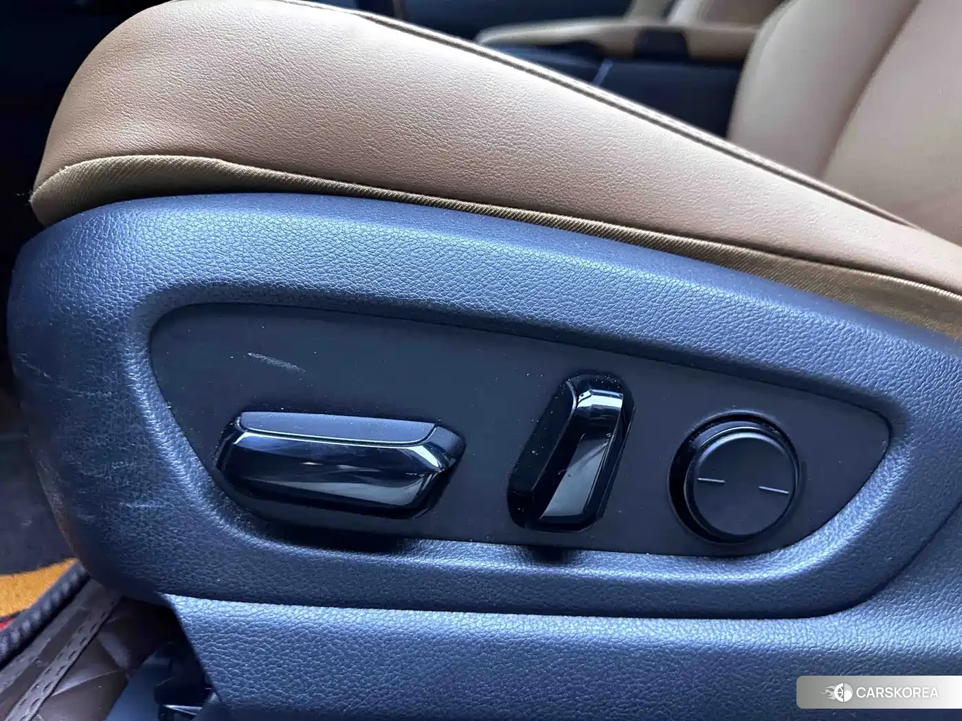 Lexus UX id 4622542 из Китая 11