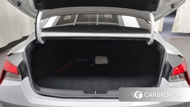 Hyundai Avante Hybrid (CN7) id 3053582 из Кореи 11