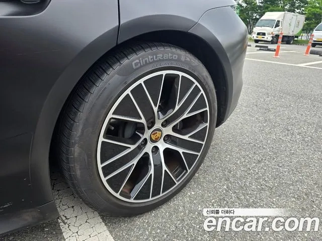 Porsche Taycan id 2910755 из Кореи 11