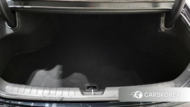 Hyundai Grandeur (GN7) id 3805409 из Кореи 11