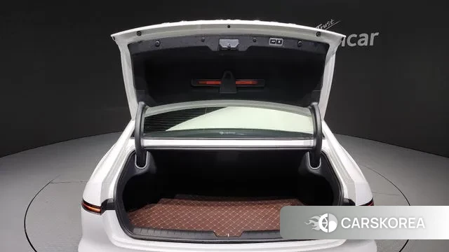 Hyundai Grandeur (GN7) id 3031731 из Кореи 11