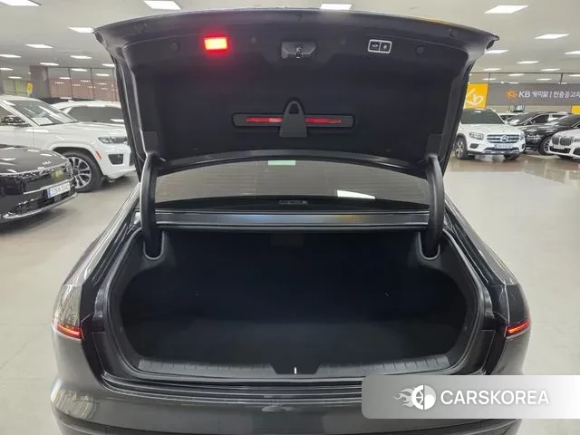 Hyundai Grandeur (GN7) id 3517638 из Кореи 11