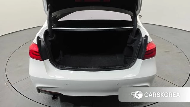 BMW 3 Series (F30) id 3867530 из Кореи 11