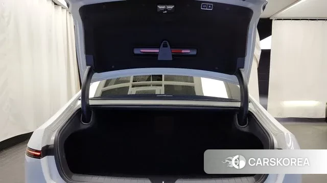 Hyundai Grandeur (GN7) id 3533893 из Кореи 11