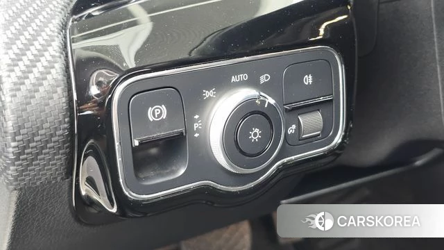 Mercedes-Benz A-Class W177 id 4637684 из Кореи 11