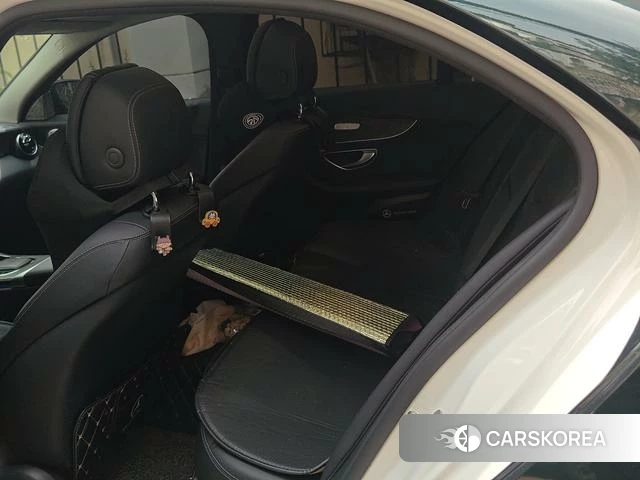 Mercedes-Benz Class C id 4399716 из Китая 11