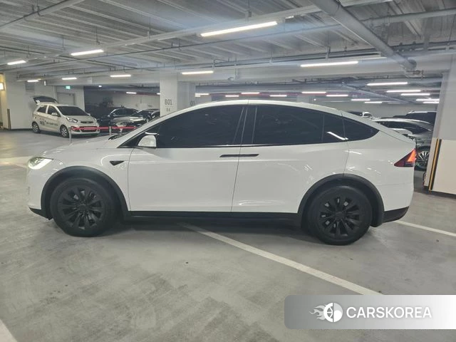 Tesla Model X id 3795715 из Кореи 11