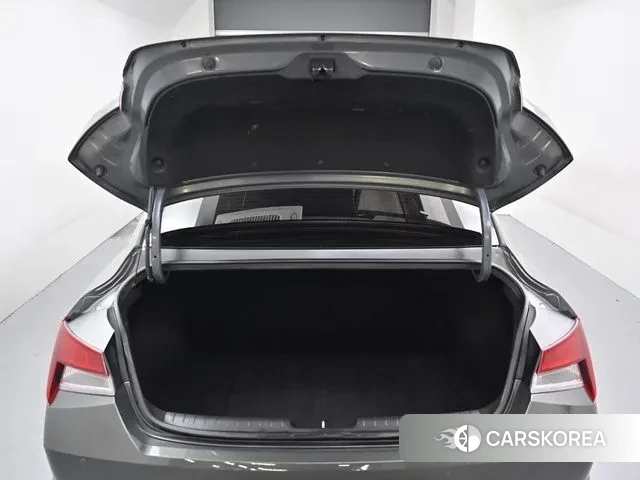 Hyundai Avante Hybrid (CN7) id 3334498 из Кореи 11