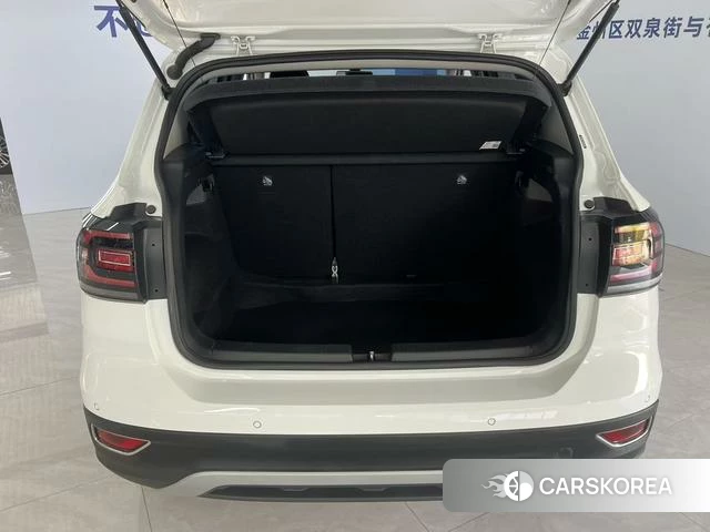 Volkswagen Exploring the shadow id 4290521 из Китая 11