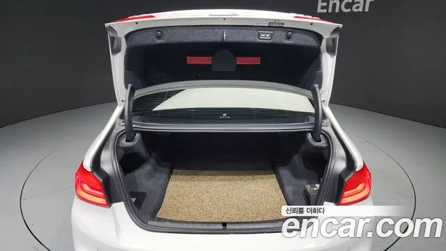 BMW 5 Series (G30) id 2956444 из Кореи 11