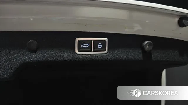 Hyundai Grandeur (GN7) id 2900422 из Кореи 11