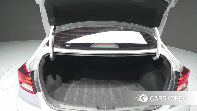 Hyundai The New Avante AD id 3795765 из Кореи 11