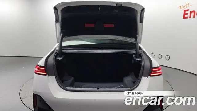 BMW 5 Series (G60) id 2694427 из Кореи 11