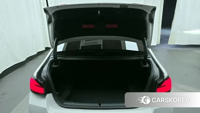 BMW 5 Series (G30) id 3053327 из Кореи 11