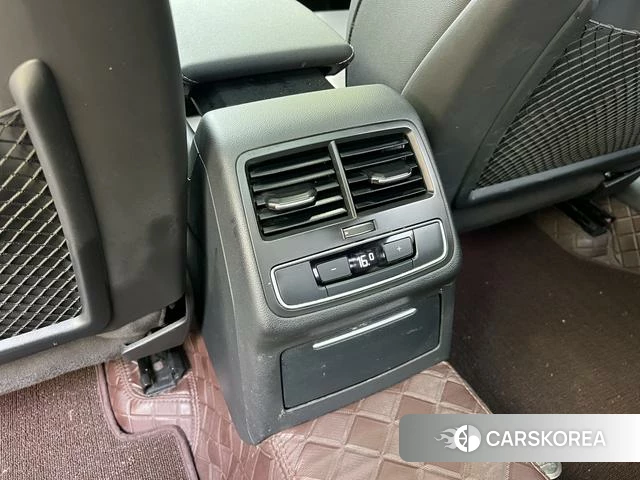 Audi A4L id 4272635 из Китая 11