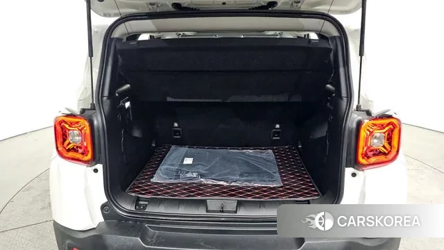 Jeep Renegade id 3752709 из Кореи 11