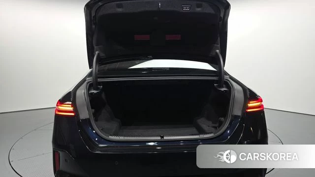 BMW 5 Series (G60) id 3921624 из Кореи 11