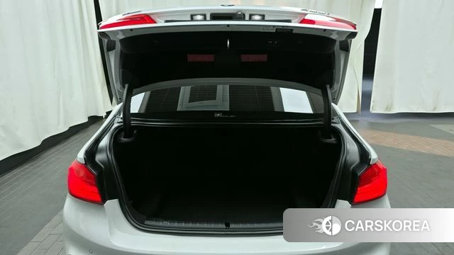 BMW 5 Series (G30) id 3880059 из Кореи 11