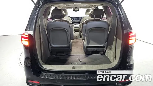 Kia The New Carnival id 2483923 из Кореи 11