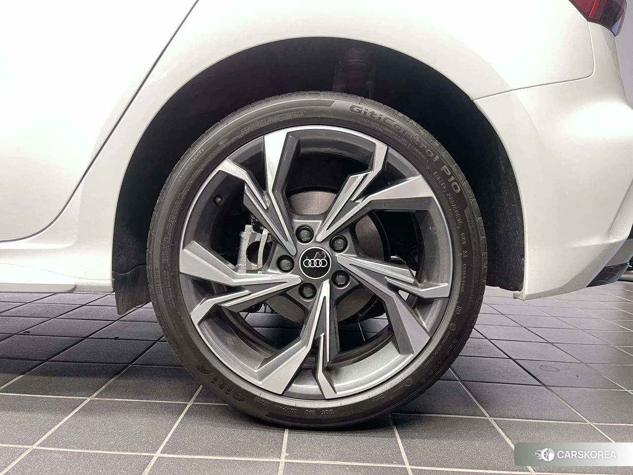 Audi A3 id 4468044 из Китая 11