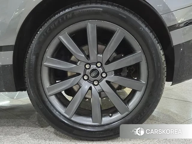 Land Rover Range Rover Velar id 3631990 из Кореи 11