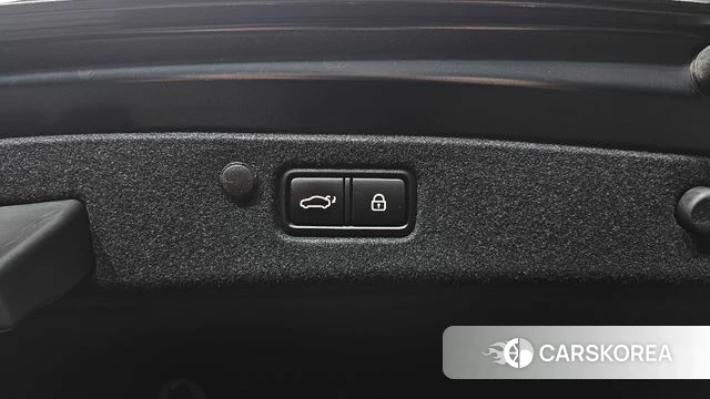 Hyundai The New Grandeur IG Hybrid id 4784890 из Кореи 11