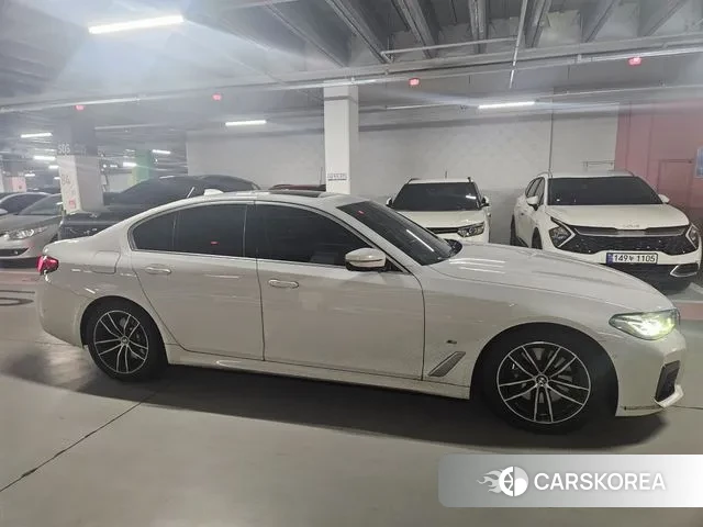 BMW 5 Series (G30) id 3499159 из Кореи 11