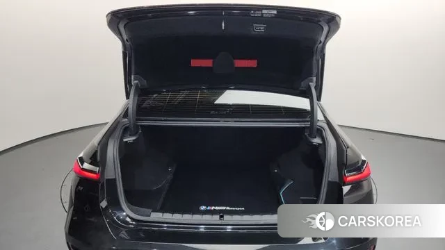 BMW 7 Series (G70) id 3482667 из Кореи 11