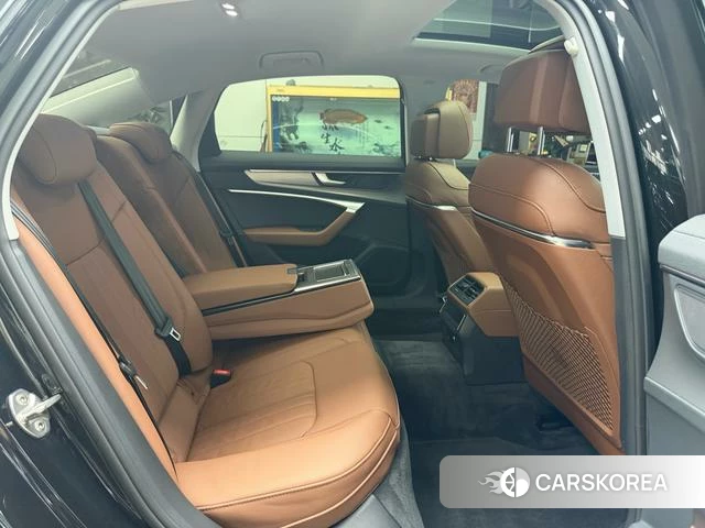 Audi A6L id 4342137 из Китая 11