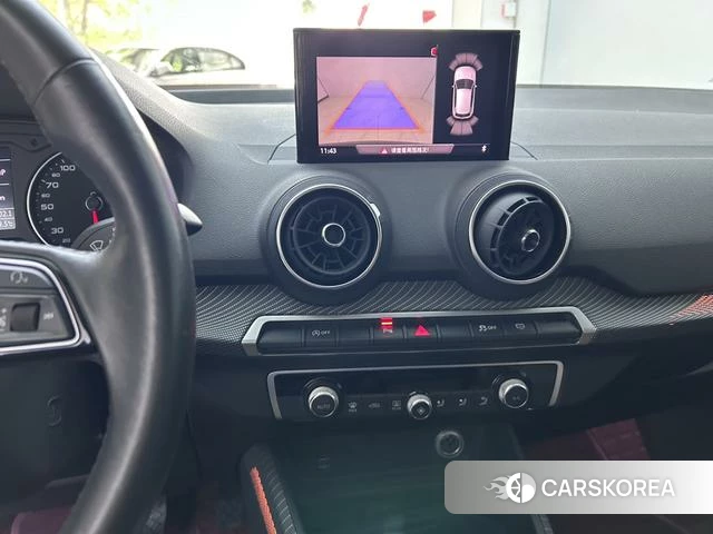 Audi Q2L id 4261458 из Китая 11