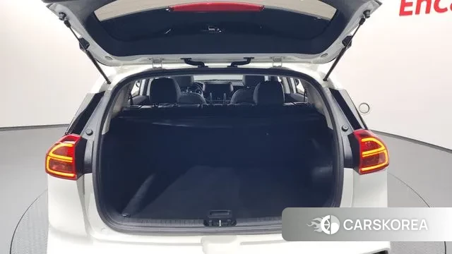 Kia Niro EV id 3427996 из Кореи 11