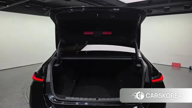 BMW 7 Series (G70) id 3734529 из Кореи 11