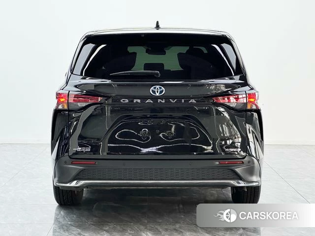 Toyota Grevia id 4329230 из Китая 11