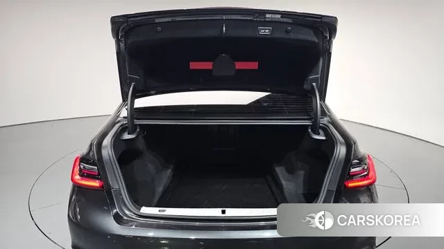 BMW 7 Series (G11) id 3307854 из Кореи 11