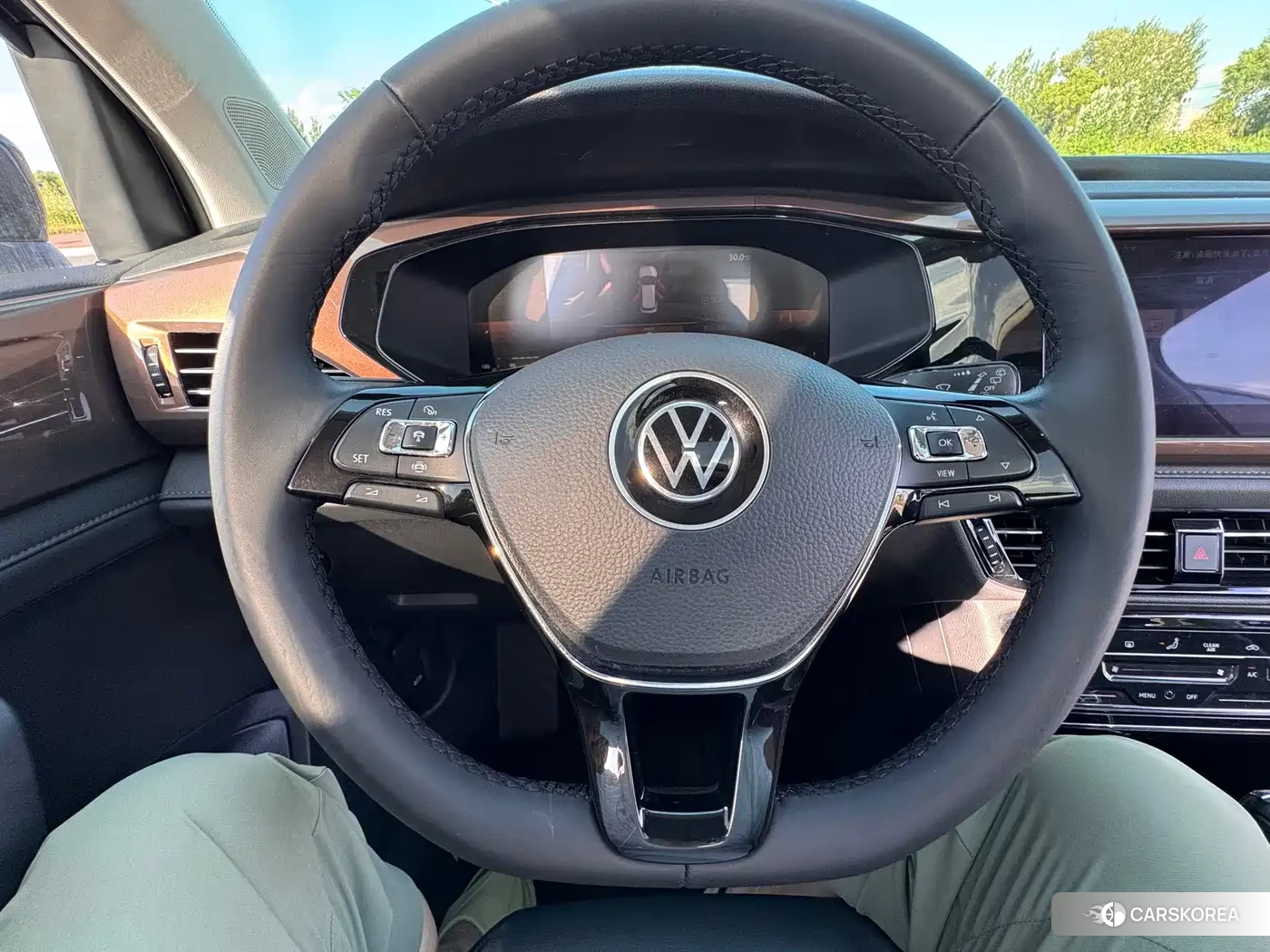 Volkswagen Tharu id 4628999 из Китая 11