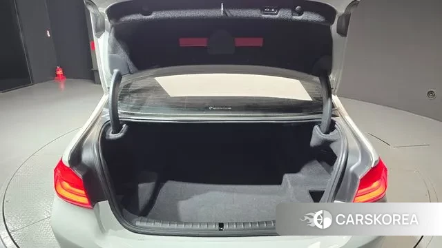 BMW 5 Series (G30) id 3402681 из Кореи 11