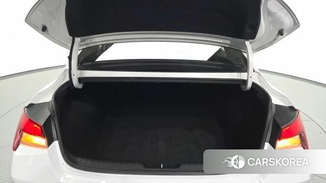 Hyundai Avante Hybrid (CN7) id 3865713 из Кореи 11