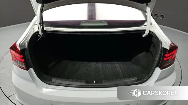 Hyundai The New Avante AD id 3413068 из Кореи 11