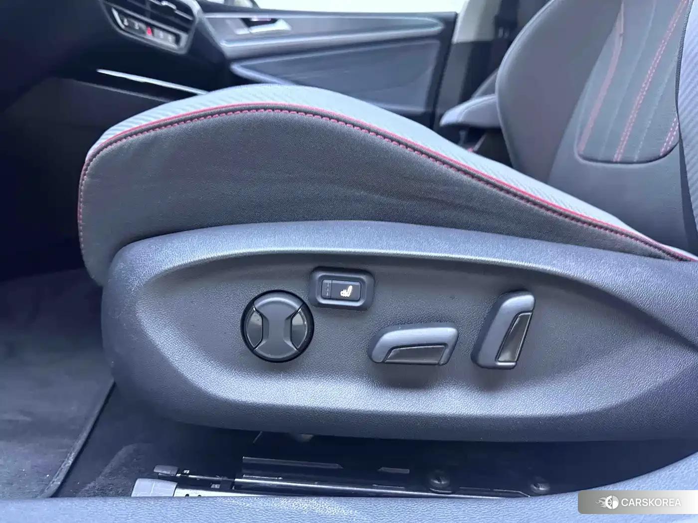 Volkswagen Lamando id 4607139 из Китая 11