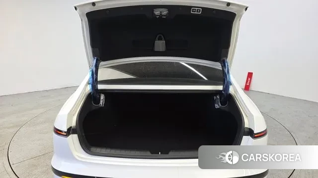 Hyundai Grandeur (GN7) id 3634502 из Кореи 11