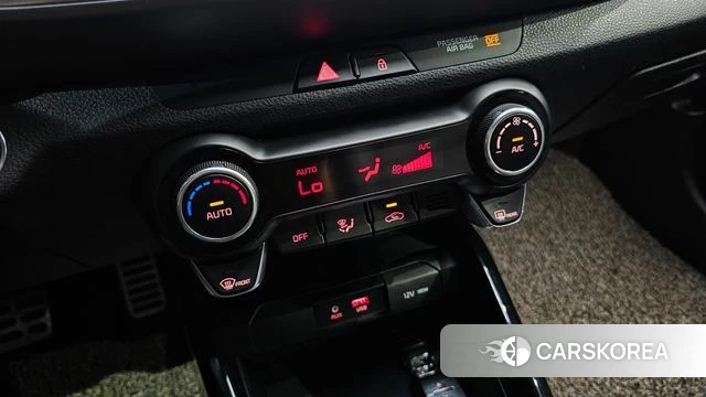 Kia Stonic id 4638324 из Кореи 11