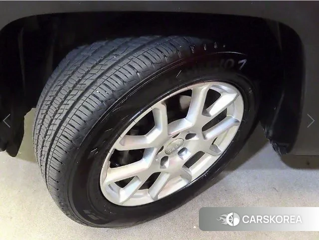 Jeep Renegade id 3028904 из Кореи 11