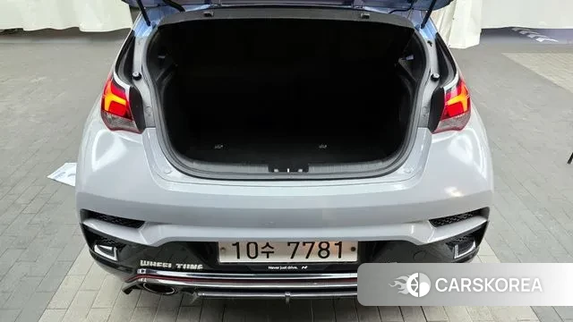 Hyundai Veloster (JS) id 3736845 из Кореи 11