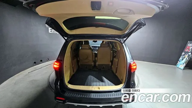 Kia The New Carnival id 2754445 из Кореи 11