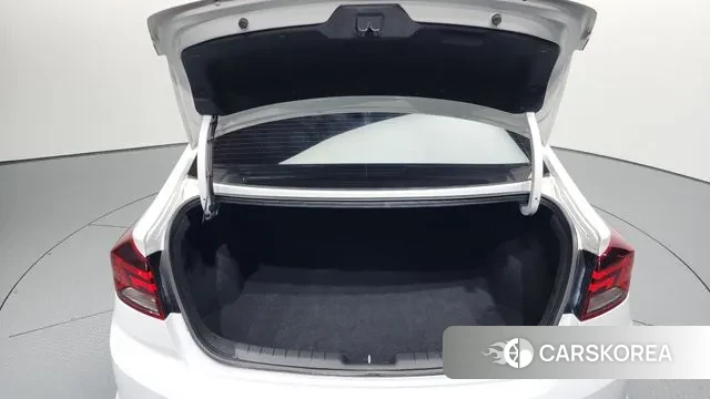 Hyundai The New Avante AD id 3417731 из Кореи 11