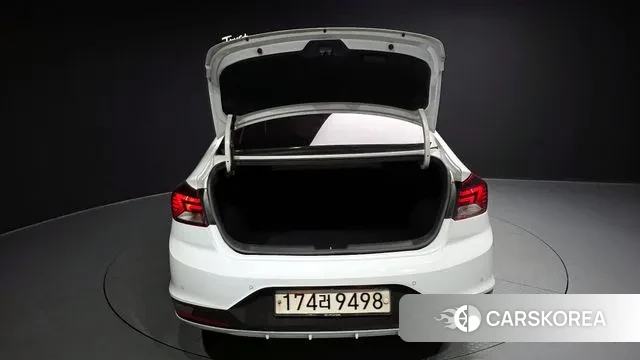 Hyundai The New Avante AD id 3060799 из Кореи 11